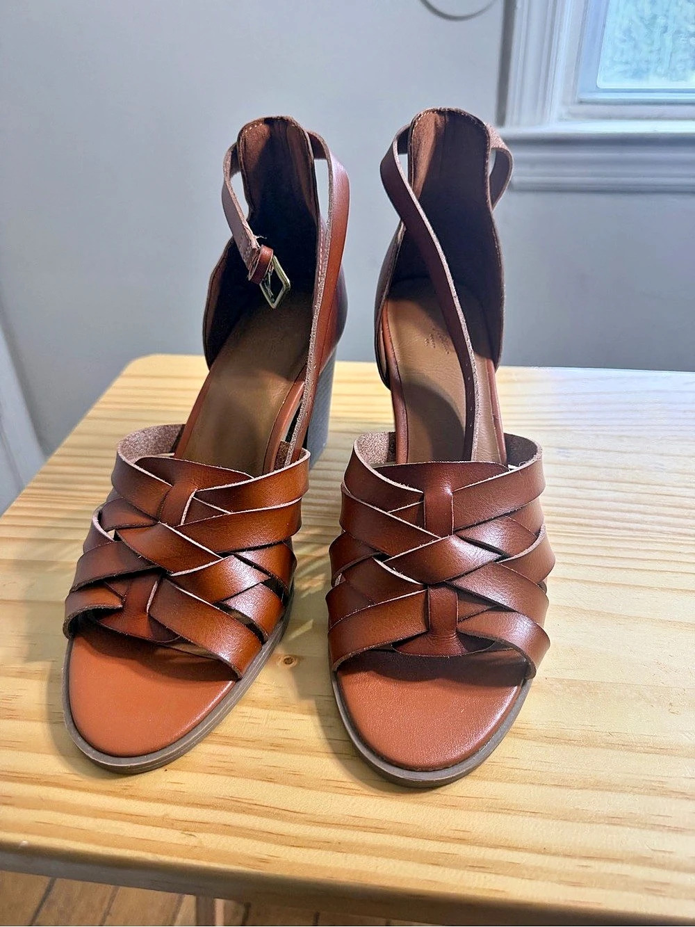 Women Strappy Brown Heels size 10